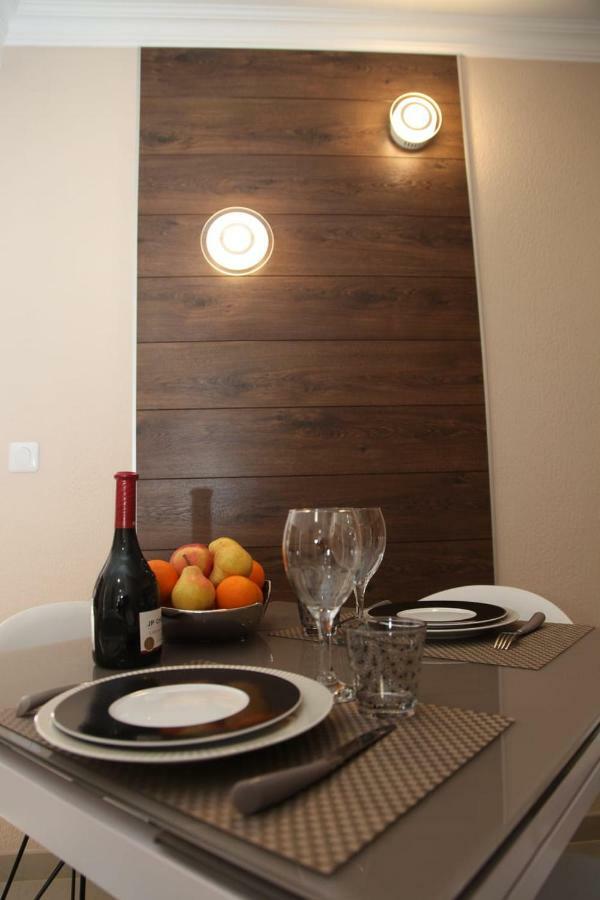 Stylish 2 Room Flat 60 Meters To The Beach Nice Eksteriør billede