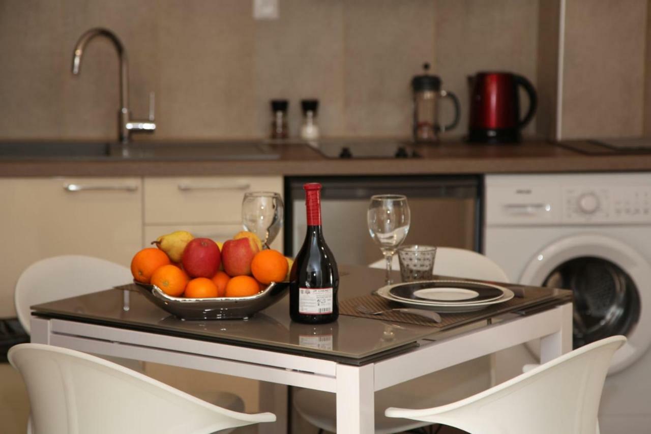 Stylish 2 Room Flat 60 Meters To The Beach Nice Eksteriør billede